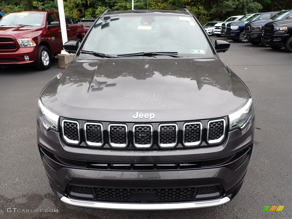 2023 Compass Limited 4x4 - Granite Crystal Metallic / Black photo #9