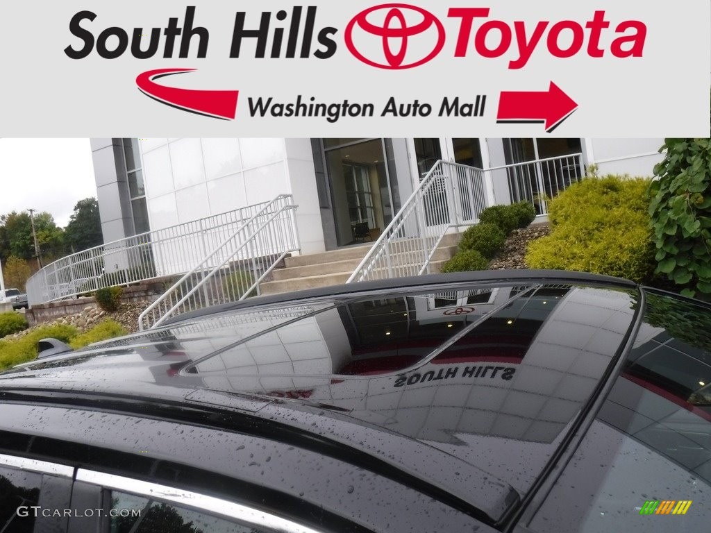 2021 RAV4 XSE AWD Hybrid - Blizzard White Pearl / Black photo #3
