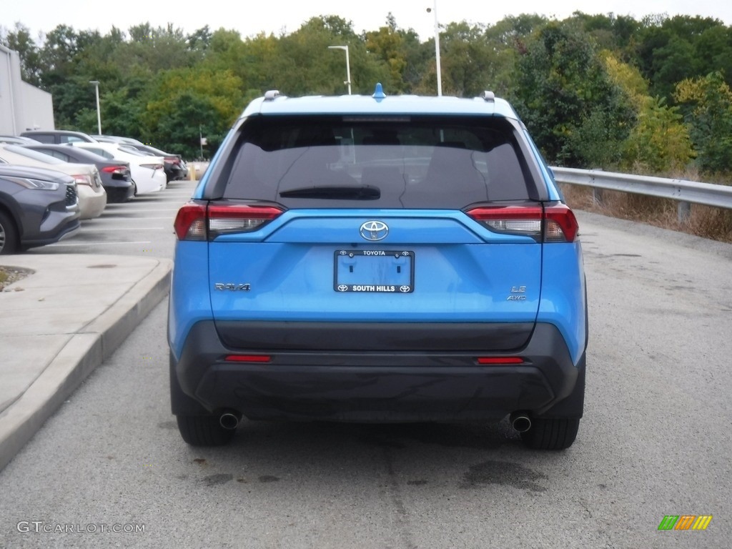 2020 RAV4 LE AWD - Blue Flame / Black photo #8