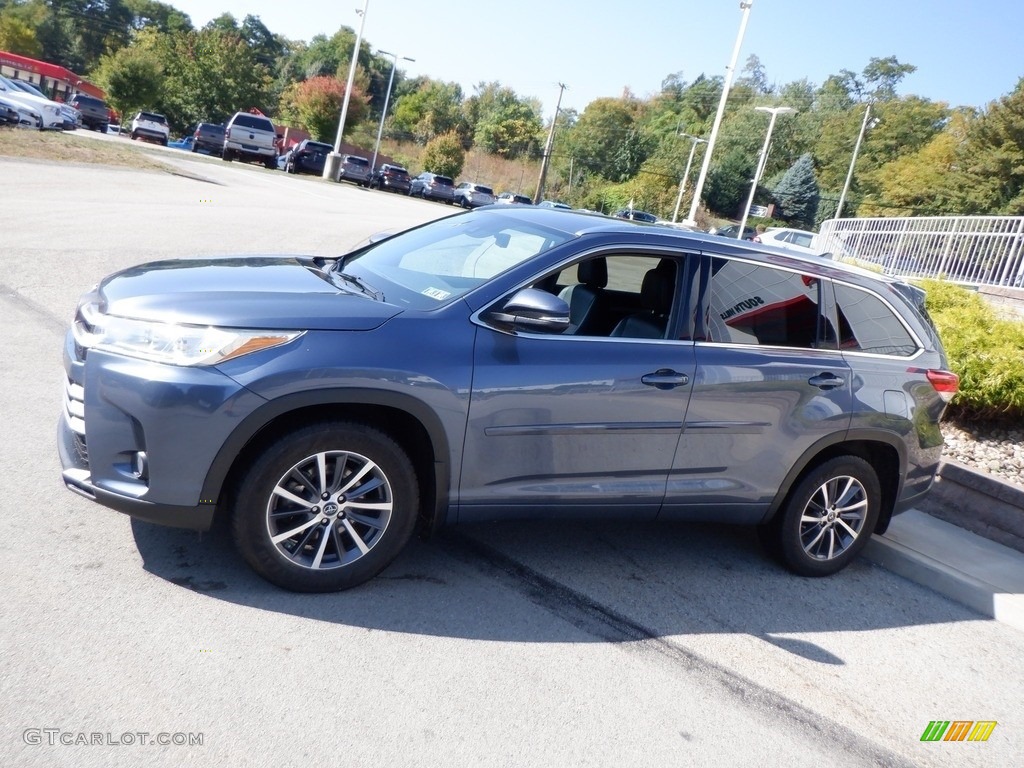 2018 Highlander XLE AWD - Shoreline Blue Pearl / Black photo #6