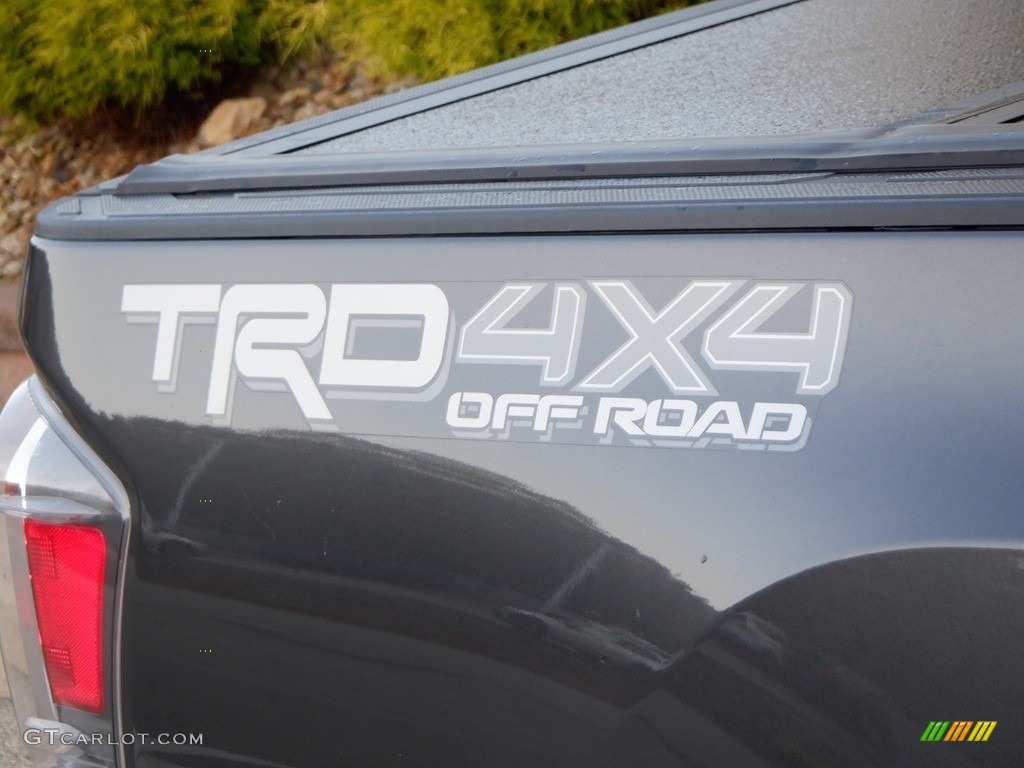 2022 Toyota Tacoma TRD Off Road Double Cab 4x4 Marks and Logos Photos