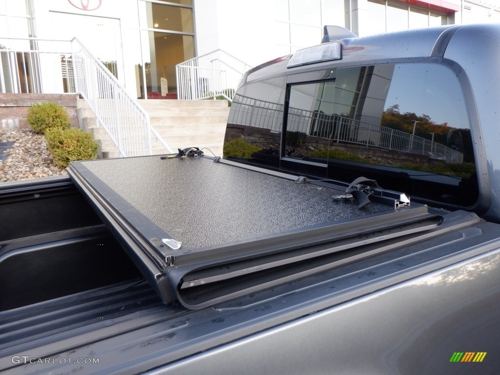 2022 Tacoma TRD Off Road Double Cab 4x4 - Magnetic Gray Metallic / Black photo #17