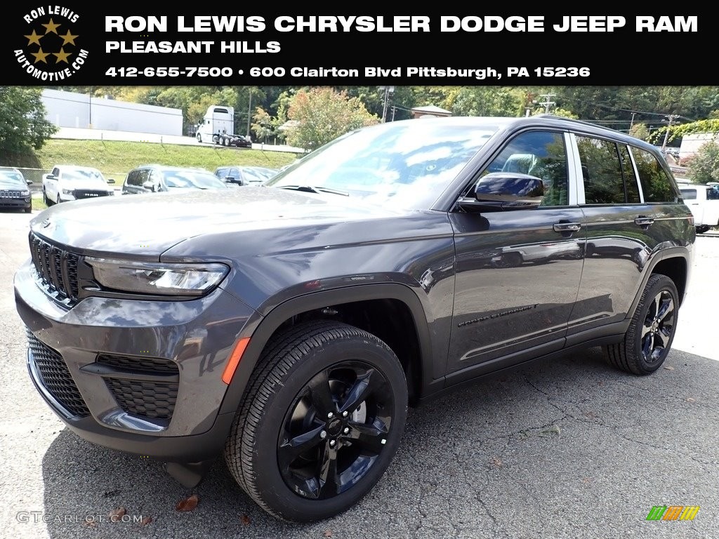 2024 Grand Cherokee Altitude X 4x4 - Baltic Gray Metallic / Global Black photo #1