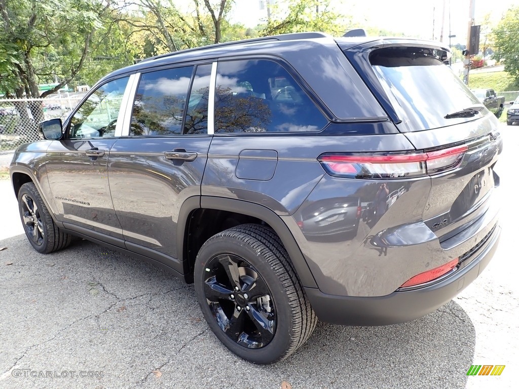 2024 Grand Cherokee Altitude X 4x4 - Baltic Gray Metallic / Global Black photo #3
