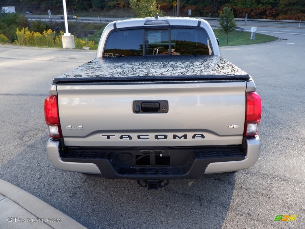 2021 Tacoma SR5 Double Cab 4x4 - Silver Sky Metallic / Cement photo #10
