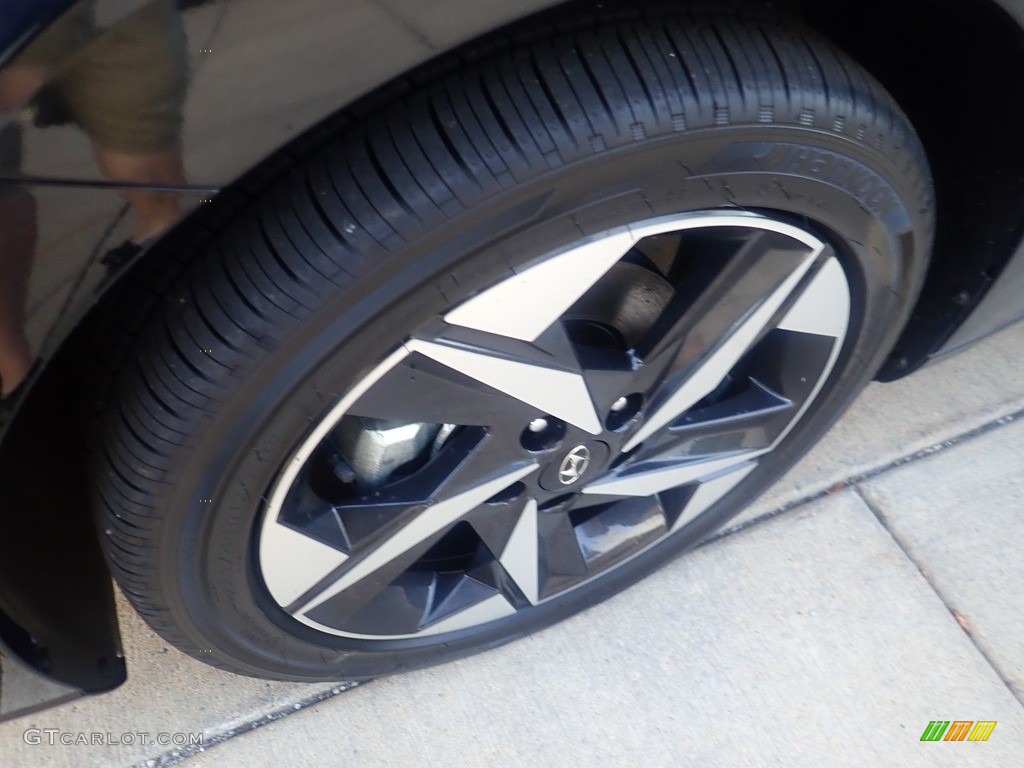 2023 Elantra Limited Hybrid - Onyx Black / Black photo #10