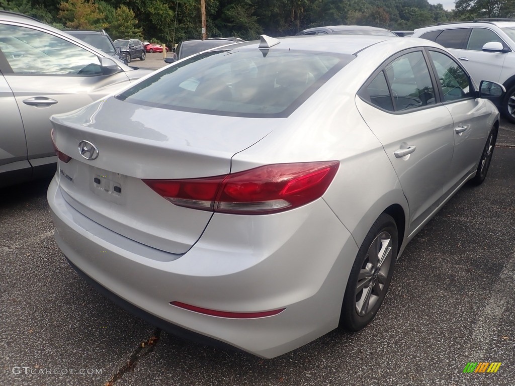 2018 Elantra SEL - Symphony Silver / Black photo #4