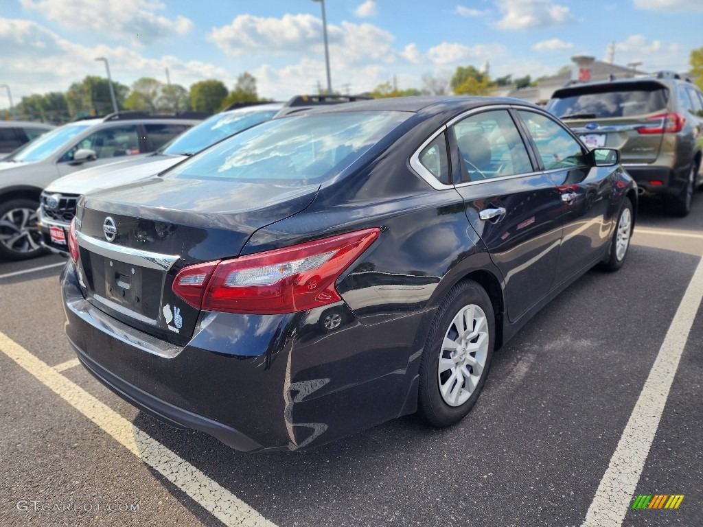 2018 Altima 2.5 S - Super Black / Charcoal photo #2