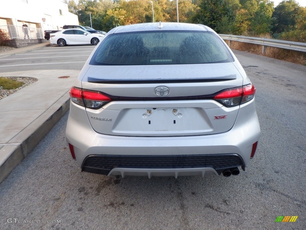 2021 Corolla XSE - Classic Silver Metallic / Black photo #7