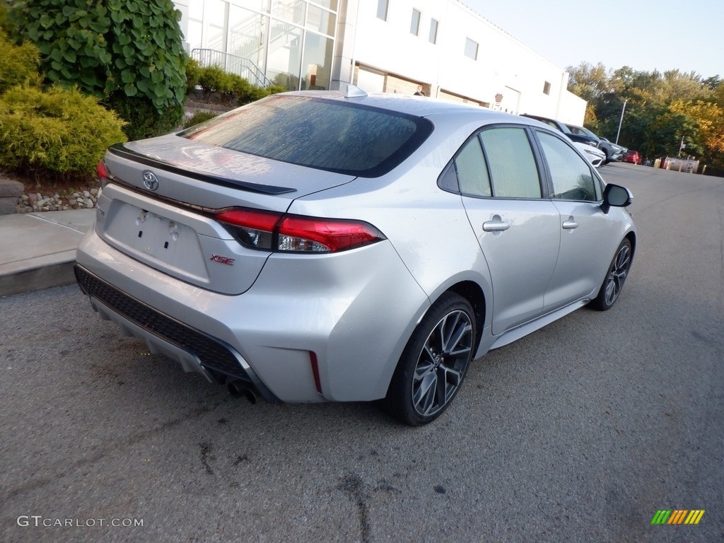 2021 Corolla XSE - Classic Silver Metallic / Black photo #8