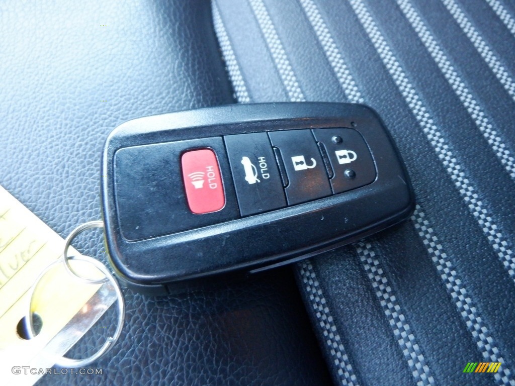 2021 Toyota Corolla XSE Keys Photos
