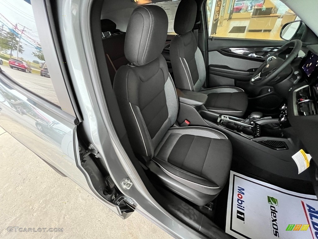 Jet Black/Medium Ash Gray Interior 2024 Chevrolet TrailBlazer LT Photo #146611143