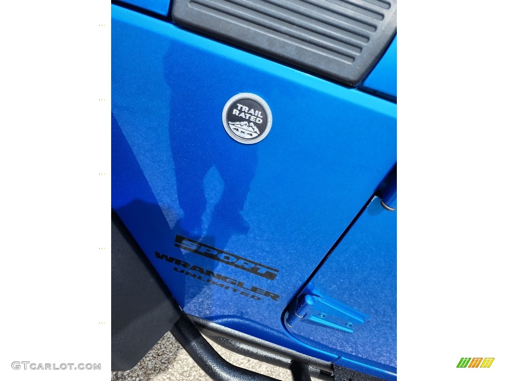 2016 Wrangler Unlimited Sport 4x4 - Hydro Blue Pearl / Black photo #10