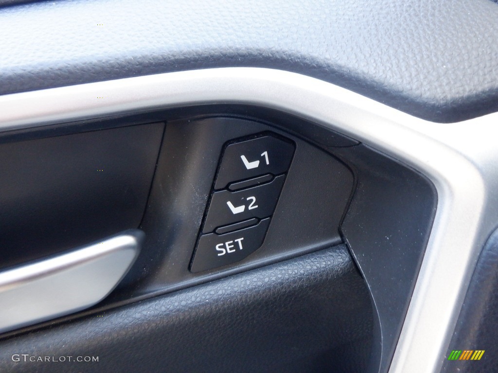 2020 RAV4 XLE Premium AWD - Silver Sky Metallic / Black photo #14