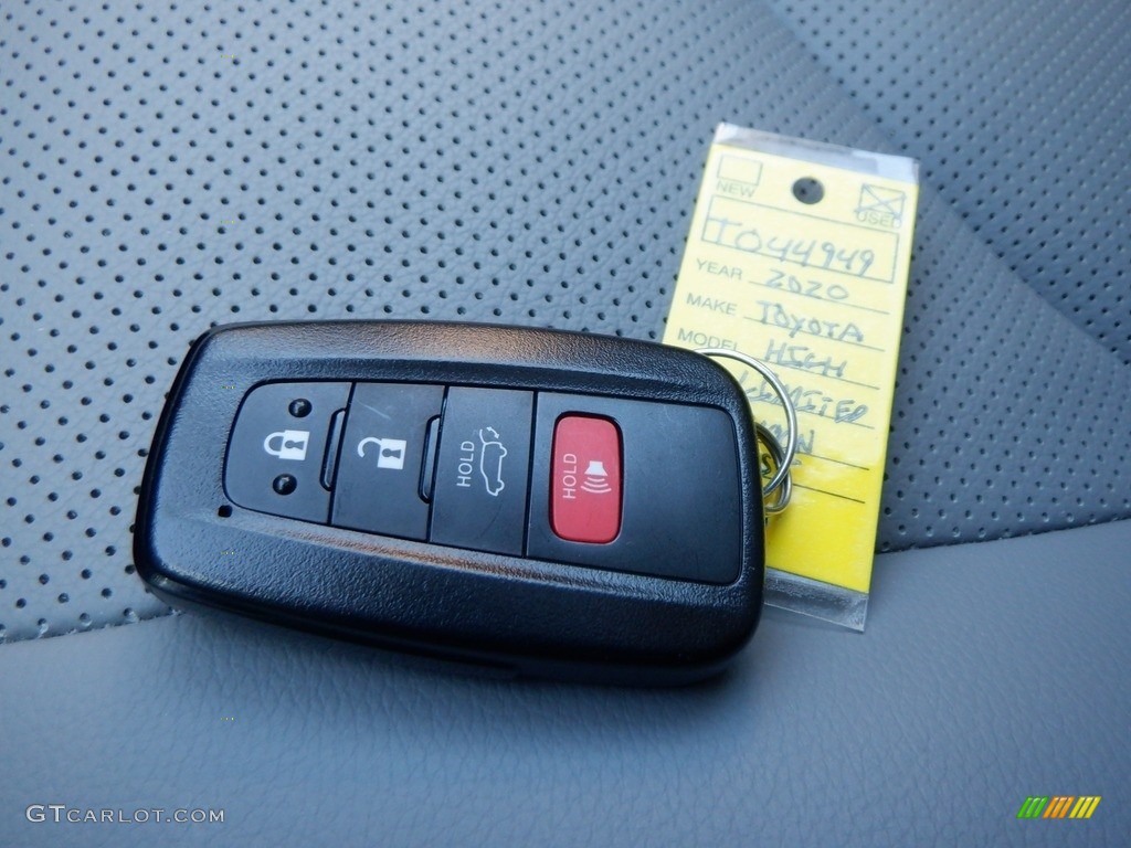 2020 Toyota Highlander Limited AWD Keys Photos