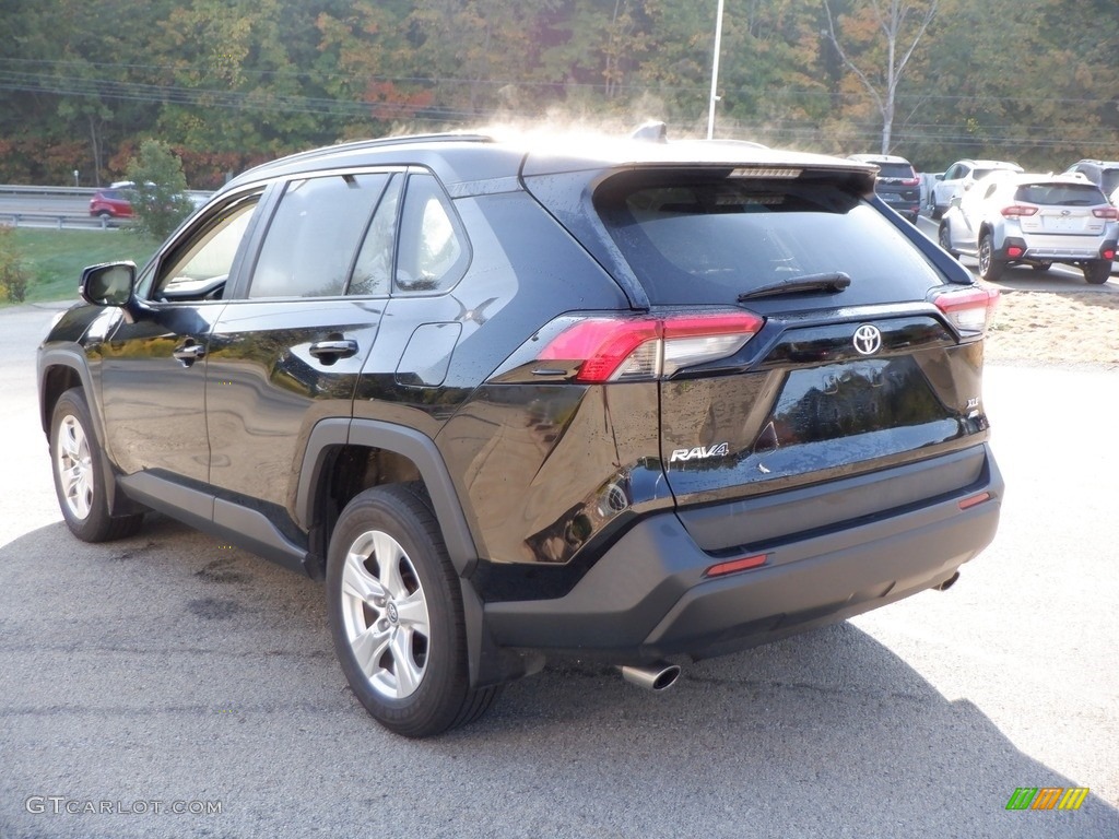 2020 RAV4 XLE AWD - Midnight Black Metallic / Light Gray photo #7