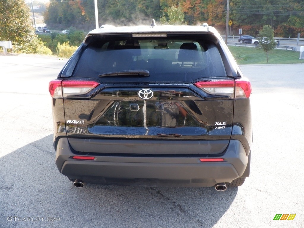 2020 RAV4 XLE AWD - Midnight Black Metallic / Light Gray photo #8