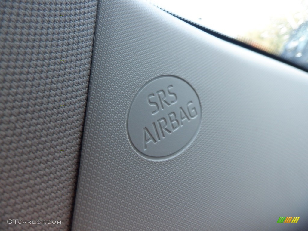 2020 RAV4 XLE AWD - Midnight Black Metallic / Light Gray photo #24