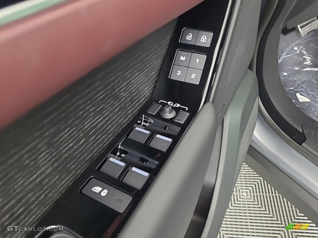 2024 Land Rover Range Rover Velar Dynamic HSE Door Panel Photos