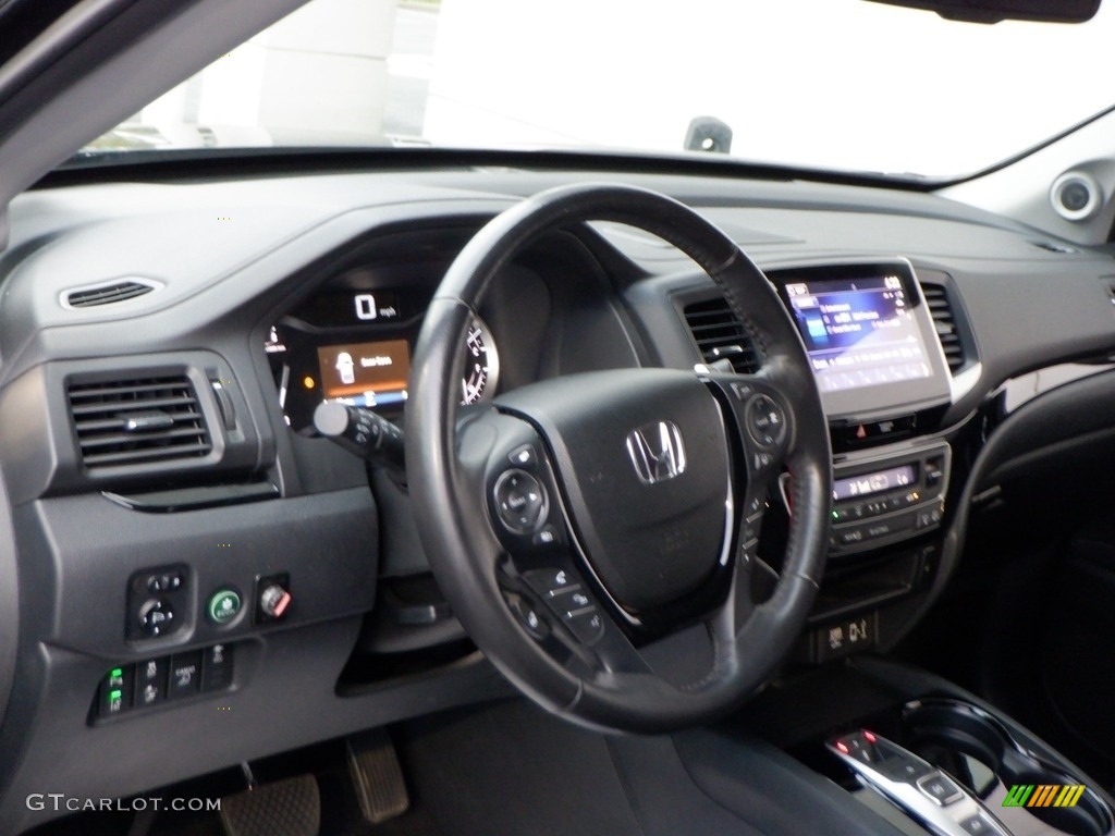 2020 Honda Ridgeline RTL-E AWD Dashboard Photos