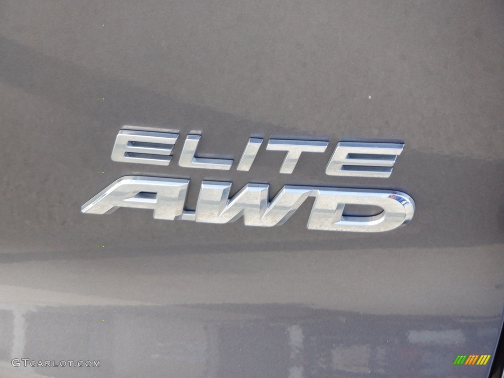2021 Honda Pilot Elite AWD Marks and Logos Photos