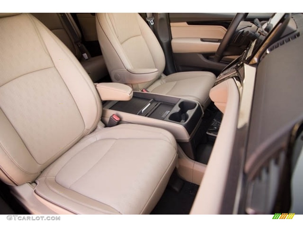 2024 Honda Odyssey Elite Front Seat Photos