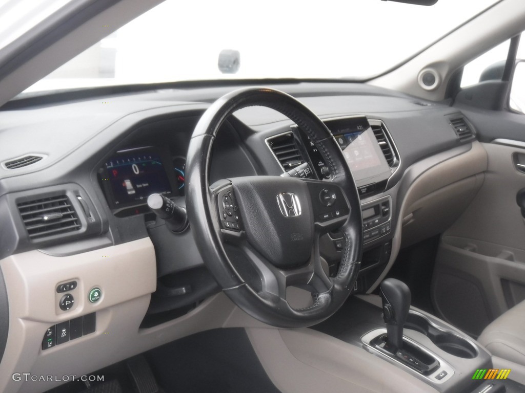 2020 Pilot EX-L AWD - Platinum White Pearl / Black photo #10
