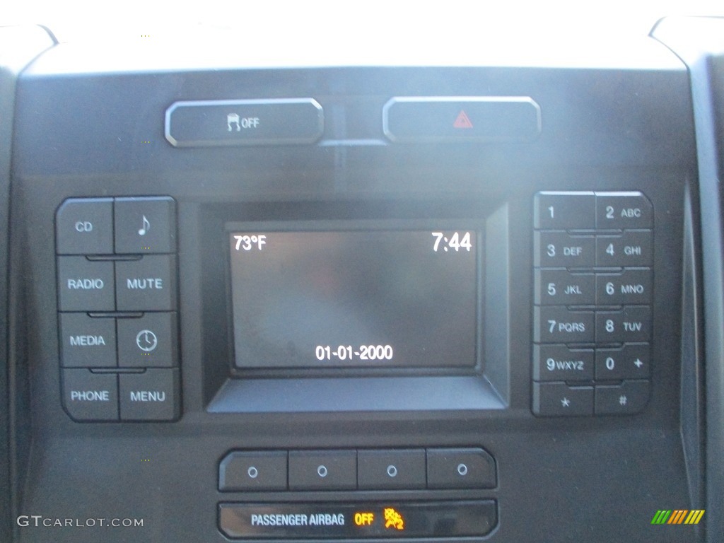 2016 F150 XL SuperCab 4x4 - Ingot Silver / Medium Earth Gray photo #15