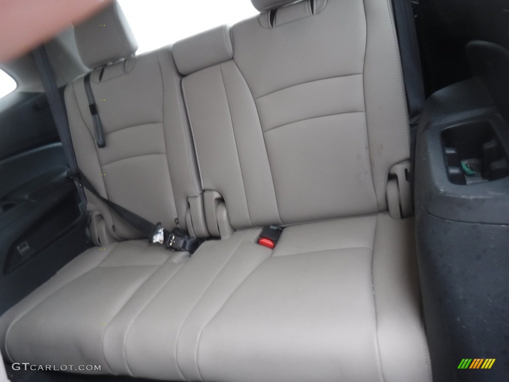 2020 Pilot EX-L AWD - Platinum White Pearl / Black photo #28