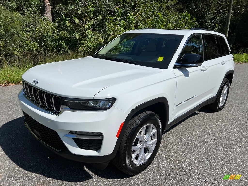 2022 Grand Cherokee Limited 4x4 - Bright White / Global Black/Wicker Beige photo #2