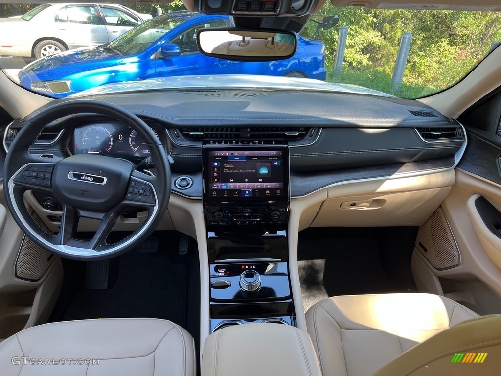 Global Black/Wicker Beige Interior 2022 Jeep Grand Cherokee Limited 4x4 Photo #146624769