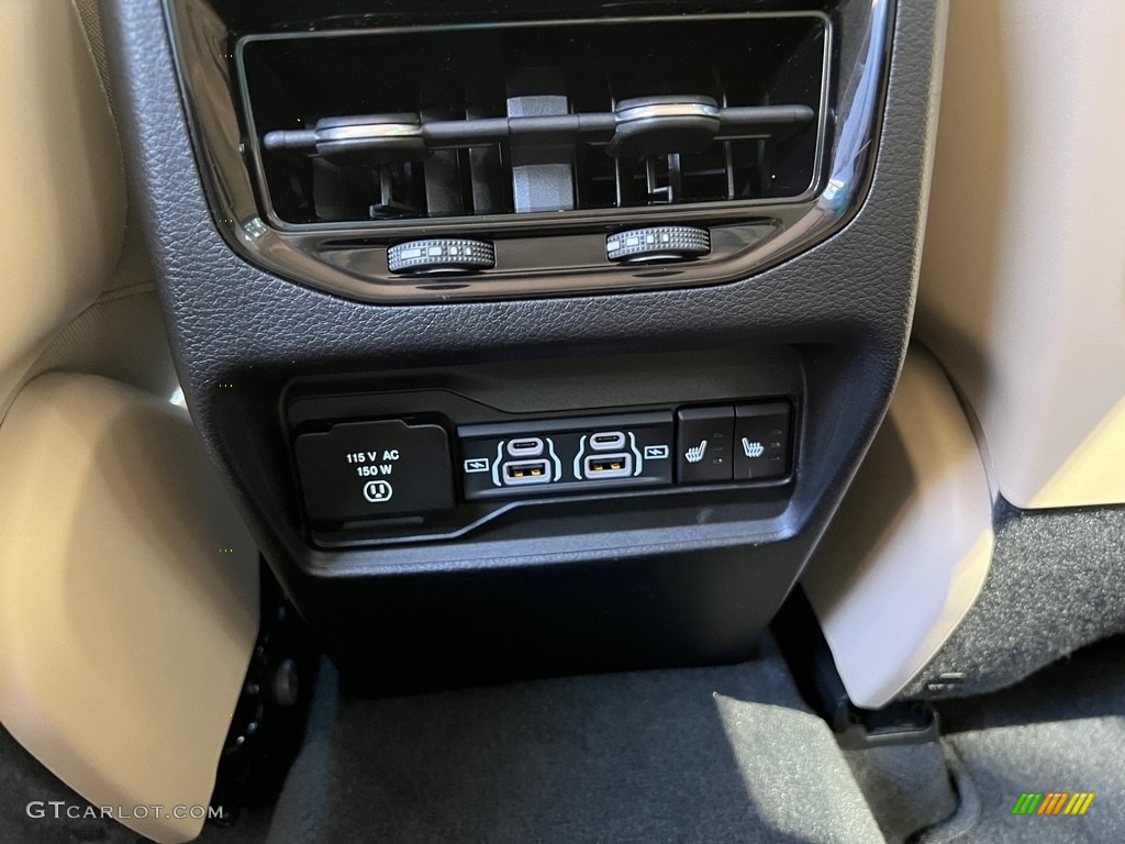 2022 Grand Cherokee Limited 4x4 - Bright White / Global Black/Wicker Beige photo #14