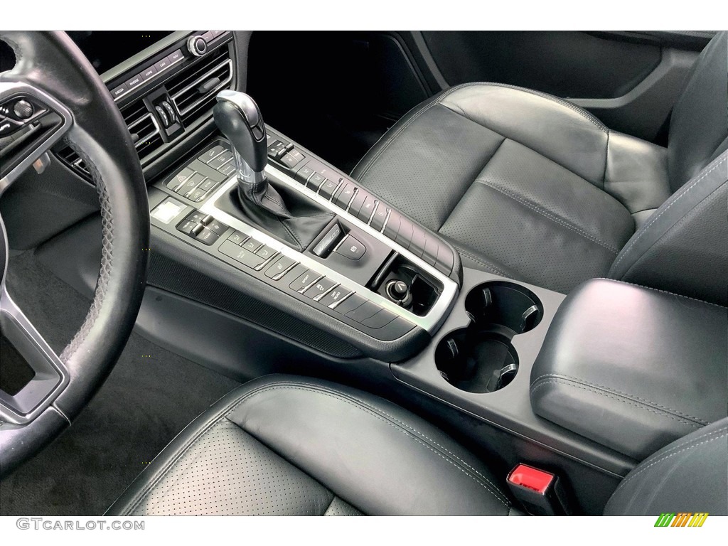 2021 Porsche Macan S Transmission Photos