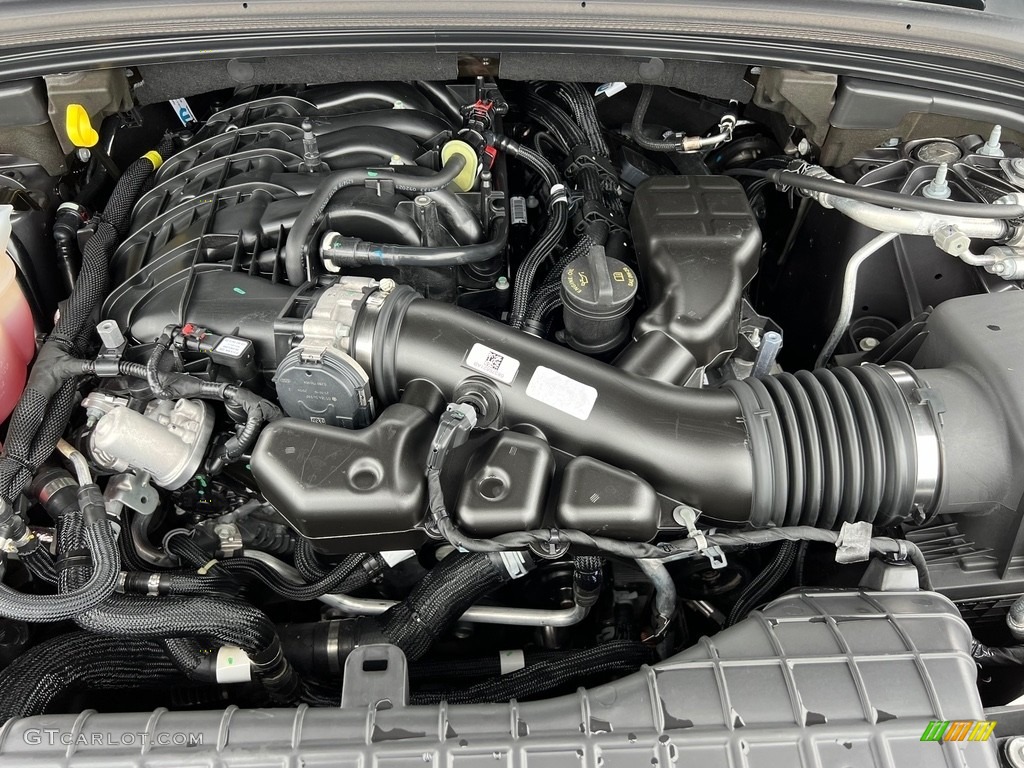 2022 Jeep Grand Cherokee L Altitude Engine Photos