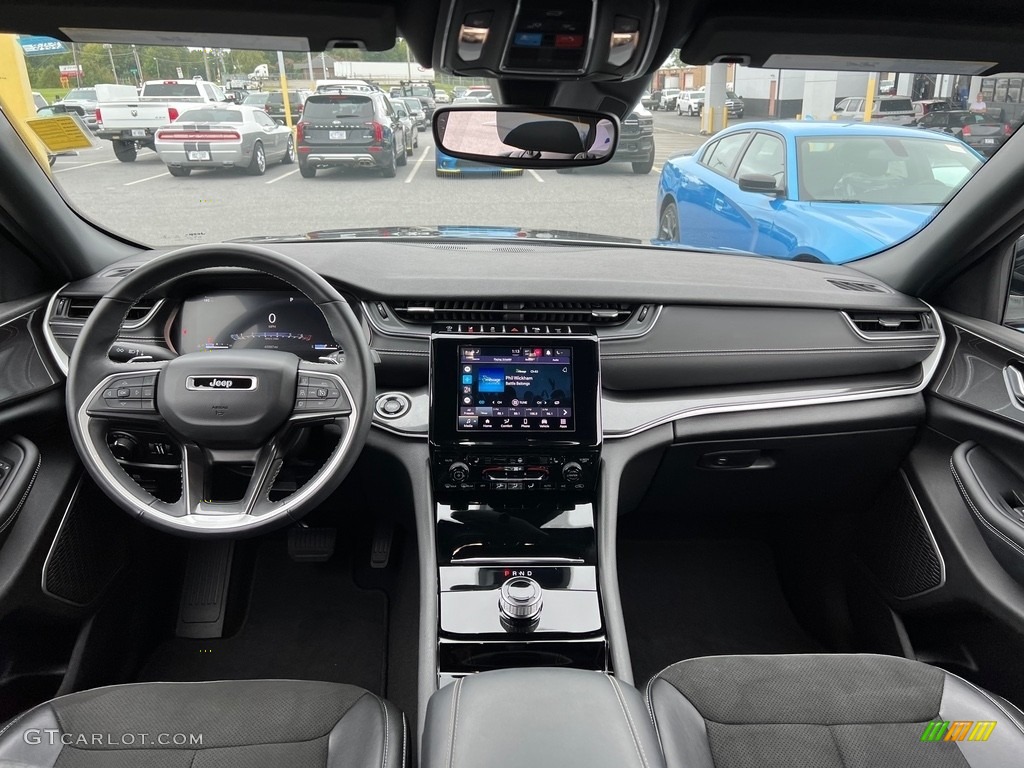 2022 Jeep Grand Cherokee L Altitude Dashboard Photos