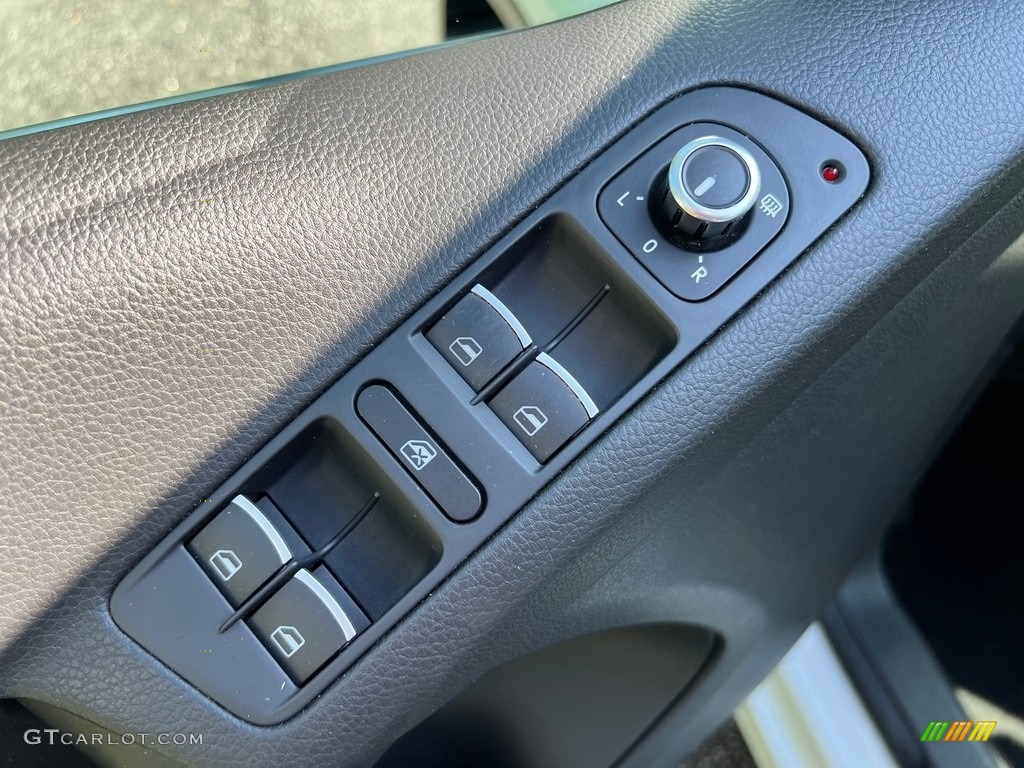 2015 Volkswagen Tiguan SEL 4Motion Door Panel Photos