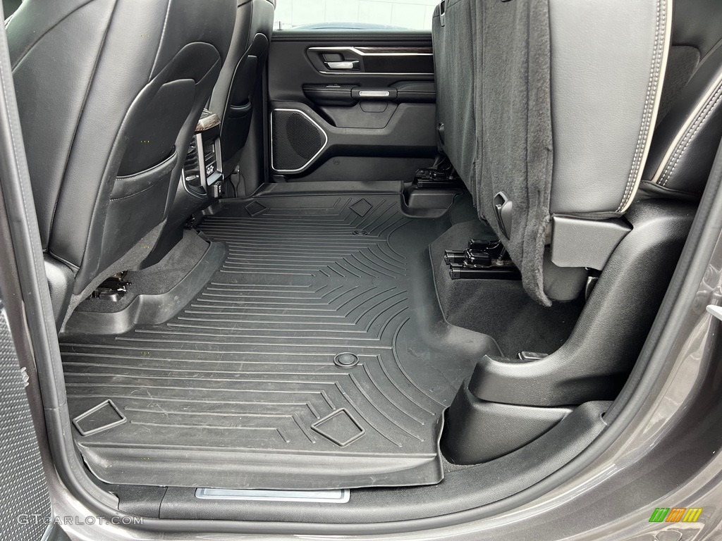 Black Interior 2019 Ram 1500 Laramie Crew Cab 4x4 Photo #146627169