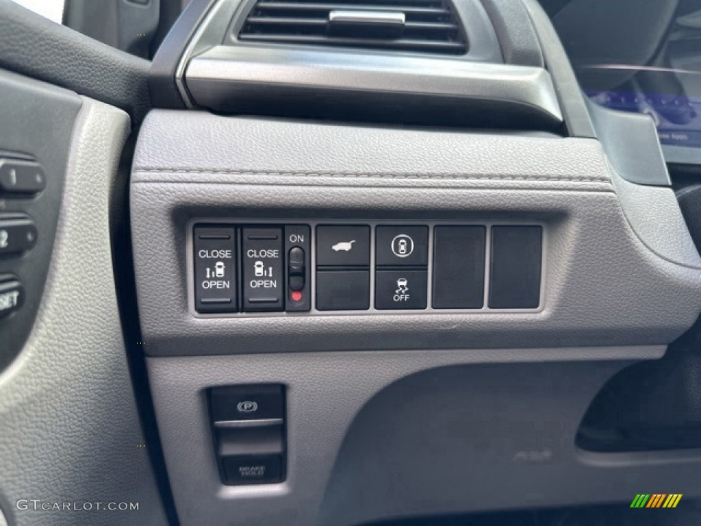2024 Odyssey EX-L - Obsidian Blue Pearl / Gray photo #16