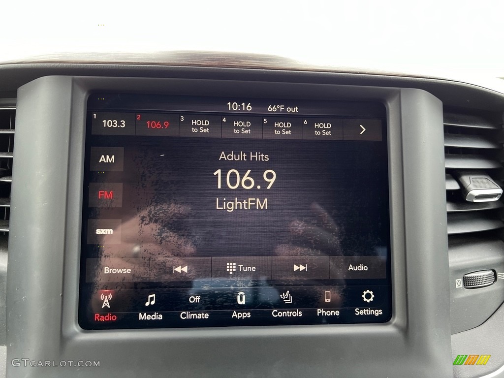 2019 Ram 1500 Laramie Crew Cab 4x4 Audio System Photos