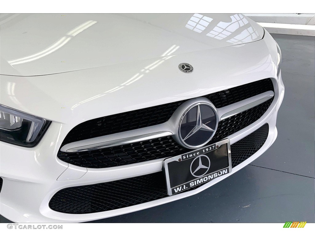 2019 A 220 Sedan - Polar White / Black photo #30