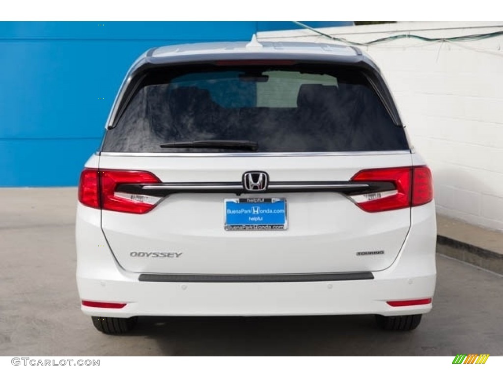 2024 Odyssey Touring - Platinum White Pearl / Black photo #5