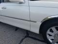 2005 Ceramic White Tri-Coat Lincoln Town Car Signature Limited  photo #25