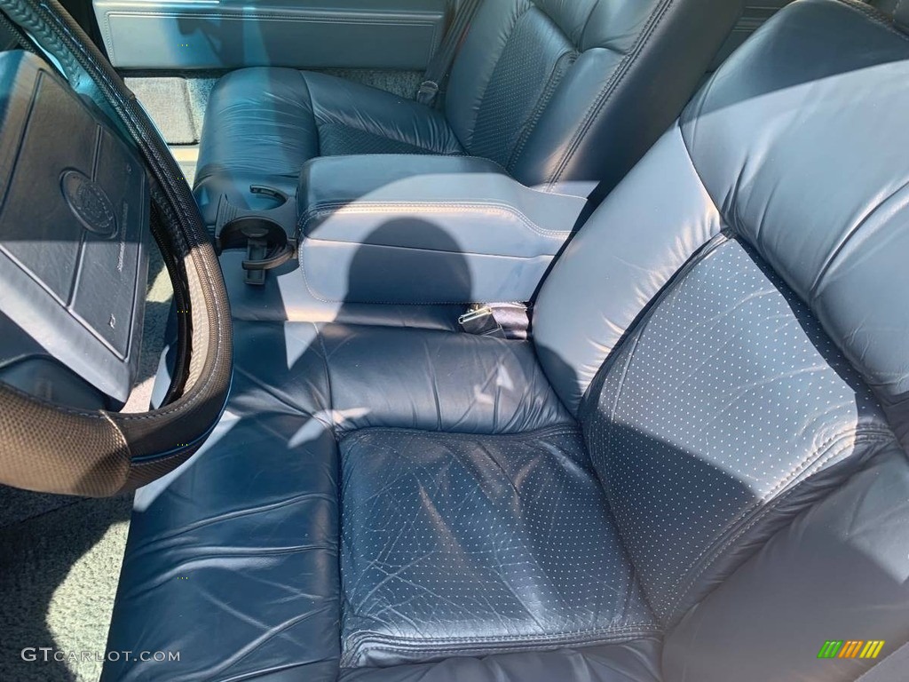 1992 Cadillac DeVille Sedan Front Seat Photo #146630182