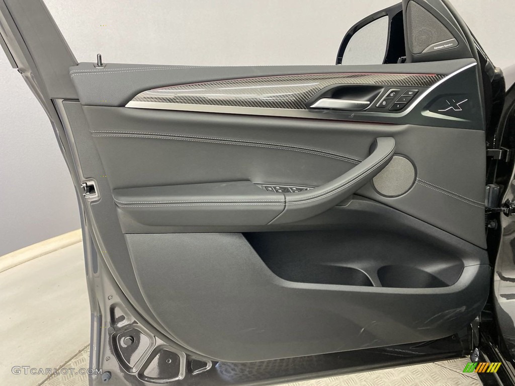 2023 BMW X4 M Standard X4 M Model Door Panel Photos