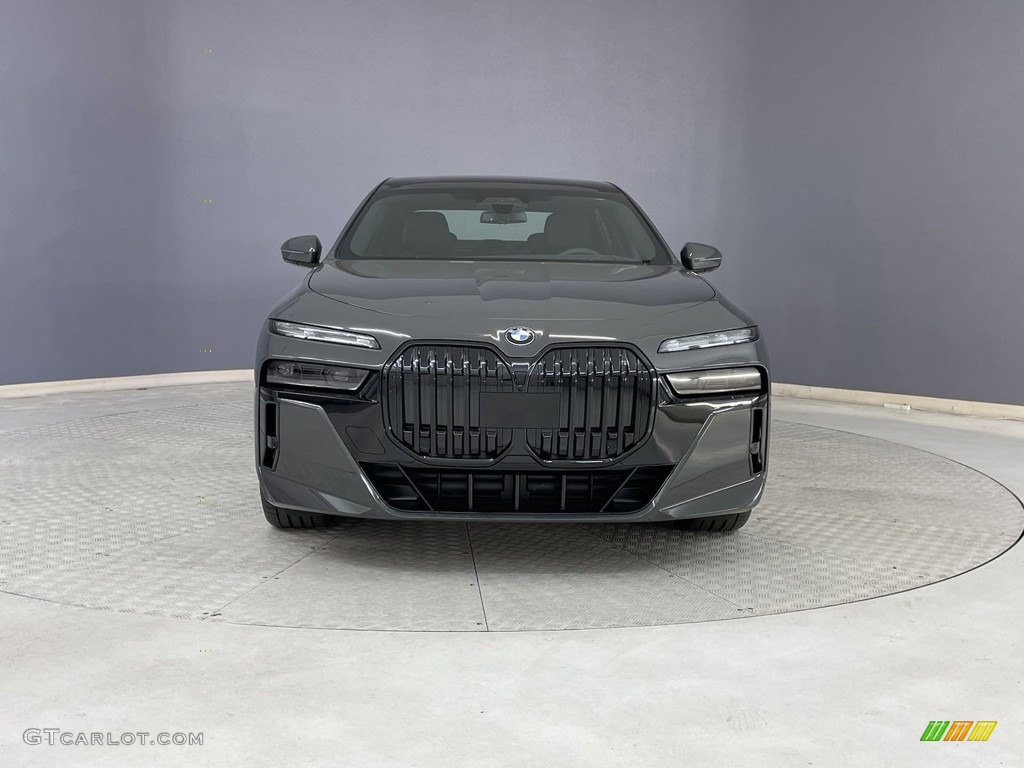 2024 7 Series 740i Sedan - Dravit Grey Metallic / Black photo #2