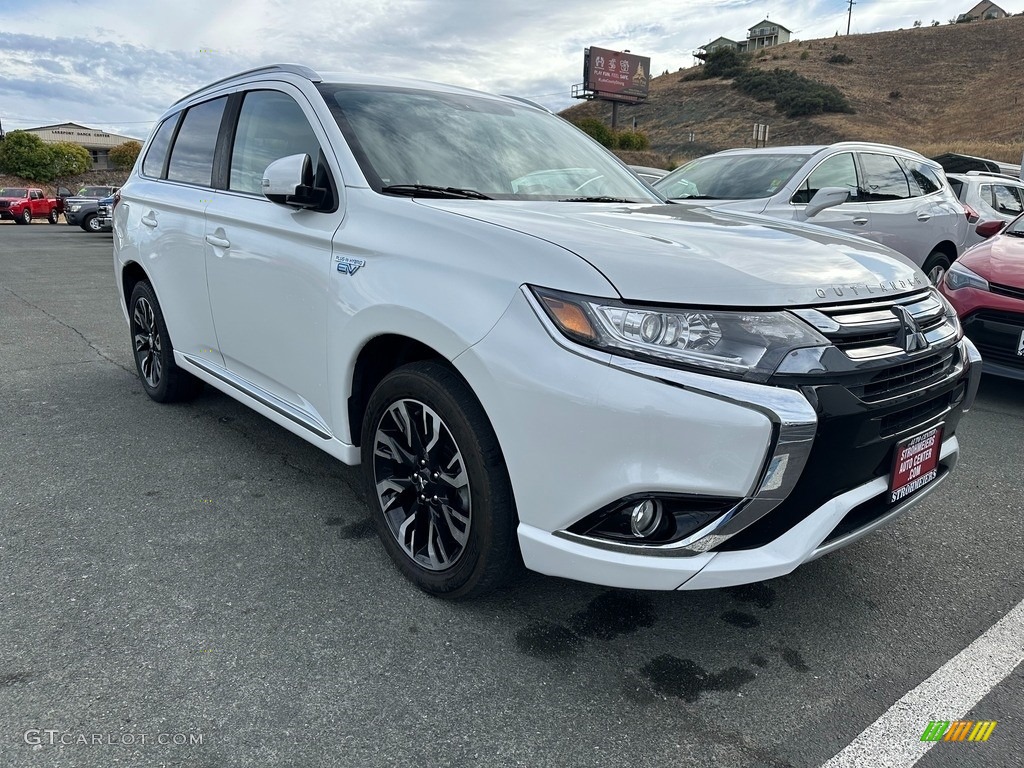 2018 Outlander SEL S-AWC Plug-In Hybrid - Diamond White Pearl / Black photo #1