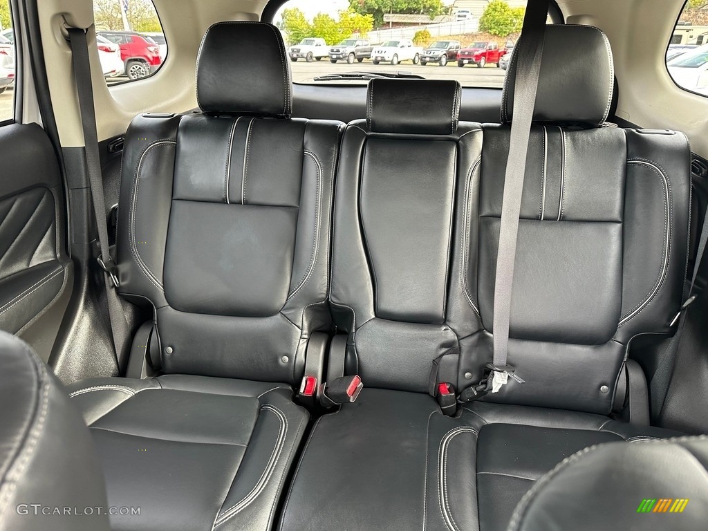 2018 Mitsubishi Outlander SEL S-AWC Plug-In Hybrid Rear Seat Photos
