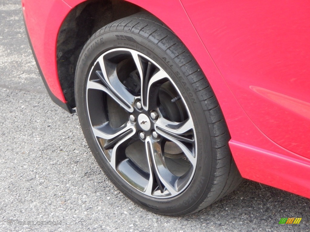 2019 Chevrolet Cruze LT Hatchback Wheel Photo #146631706