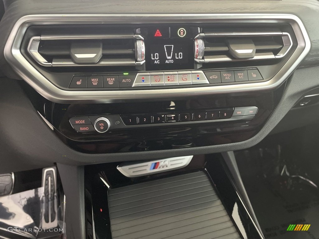 2024 BMW X3 M40i Controls Photo #146631850