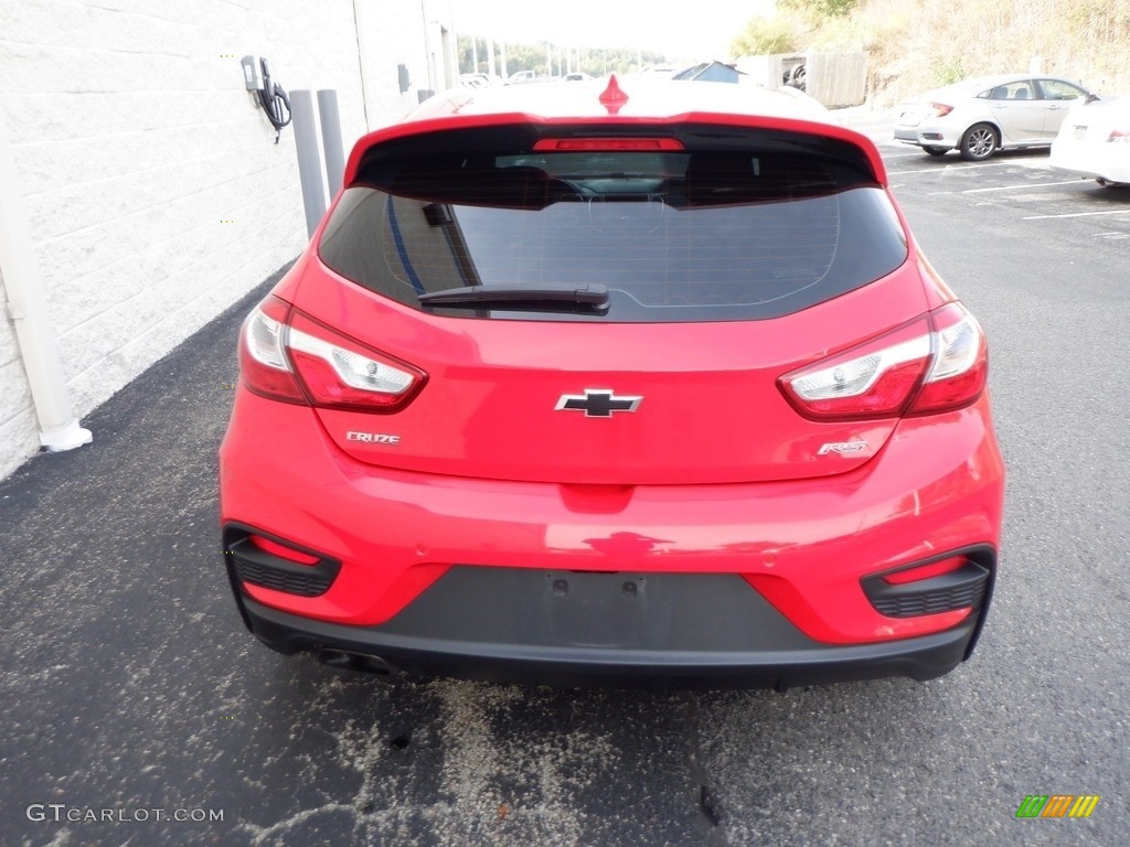 Red Hot 2019 Chevrolet Cruze LT Hatchback Exterior Photo #146631859
